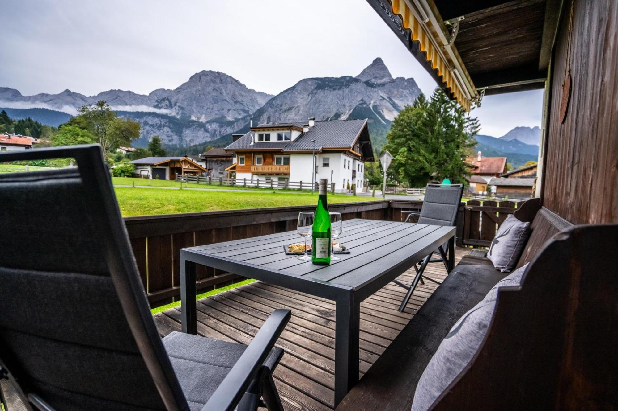 Tiroler Alpblick *